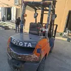 للايجار الشهري أو اليوميه روافع تلسكوبيه بوبكتات سيزر لفت رف