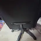 كرسي gaming بحمالة شبه جديد