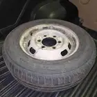 كفر وجنط داتسون للبيع