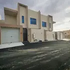 للبيع فيلا تصميم مودرن بسعر 850 الف احد رفيده مساحه 375