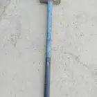 مرزبه او شاكوش كبير وثقيل