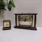 ساعات منبه قديمة ... ديكور فقط