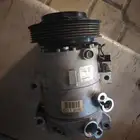 كمبروسر المكيف المعروض في الصورة هو من نوع DVE14 (VS14E). يح