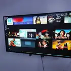 شاشه اسمارت 42 بحاله جيده استخدام شهرين مع ملحقاتها