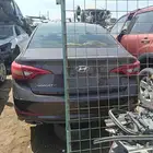 يوجد لدينا قطع غيار السيارات هونداي