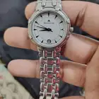 ساعة سوسيرية موريس لاكورا