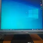 2 شاشتين مكتبية للبيع