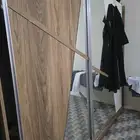 دولاب وتسريحه وسريرين وجهاز رياضي وستاير للبيع مستعجل