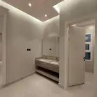 للبيع شقه دور اول وثاني مداخل مشتركه سطح خاص لكل شقه