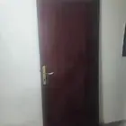 للبيع باب وكنبتين