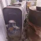 يوجد خزان هدليك وصينية تريله