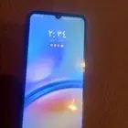 جوال A05s به كسر صغير بالخلف