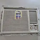 مكيف شباك نظيف