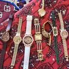 ساعات نسائيه للبيع جمله اصلي بحاجة للبطاريه فقط