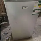 ثلاجه صغيره مكتب او لغرف النوم
