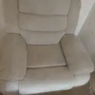 كراسي استرخاء عدد 2 للبيع واحد نظيف وواحد يحتاج تلبيس اليد