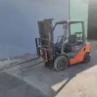 رافعه شوكيه 2.5 طن بنزين للبيع