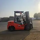 Forklift سكينه 3طن هيلي