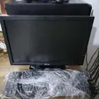 كمبيوتر شاشة وصندوق وملحقاته