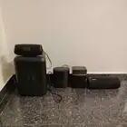 عدد خمس سماعات متنوعة للبيع