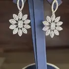 حلق الماس ألماس طبيعي حر وذهب أبيض
