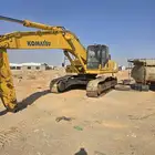 بوكلين كماتسو مديل2012 للبيع او للأجار موقعه طريف الشمال