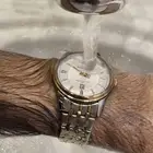ساعه رجالي يد ضد المويه