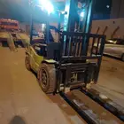 رافعه شوكيه للايجار اليومي
