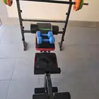 كرسي واثقال حديد