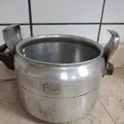 قدر ضغط ودولاب بوفيه وطاولات وعلب عطور ومودم ورفوف وشنطة مكي