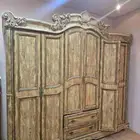 غرفة نوم بدون سرير