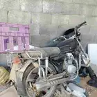 دباب قديم فيه واحد سنه ما فيش شغل لكن دباب كويس