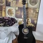 قيثارة squier شبه جديد للبيع
