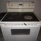 مجانا فرن أمريكي كهربائي له أكثر من 20 سنة لم يخترب منه شي.