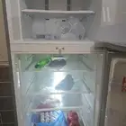 ثلاجه شبه جديد ع شرط وضمان تبريد قوي