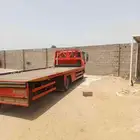 سطحه هيدروليك لنقل السيارات من جده إلى جميع أنحاء المملكة.