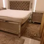 سرير فاخر من مفروشات العمرو اللون رمادي حي الرمال