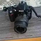 كاميرا نيكون d5200 استعمال خفيف لايوجد بها أي عطل أو خدش
