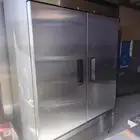 متوفر لدينا ثلاجه استيل 2 باب سعرها مره جميل