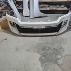 يوجد لدينا صدام امامي جيب لاندكروزر2020 2021 ابيض لولوي نضيف
