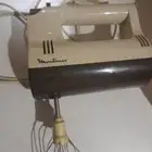 مضرب كهربائي يدوي مولينكس