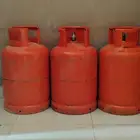 ثلاث اسطوانات غاز الواحده ب 175