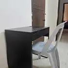 مكتب اطفال و سبورة كبيرة جديدة