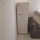 ثلاجه شبه جديده