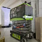 رافعة مقصية 12متر للايجار شهري واليومي سيزرلفت 12متر للايجار