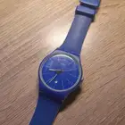 ساعة اصلية نظيفة من شركة swatch السويسرية