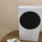 السلام عليكم  للبيع أكس بوكس سيريس.نضيف مايشكي من شي معه اسل