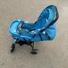 عربة أطفال للبيع لاعلى قيمه
