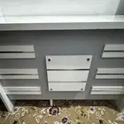 طاولة تلفزيون ومكتب للبيع