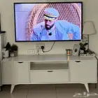 طاولة تلفزيون